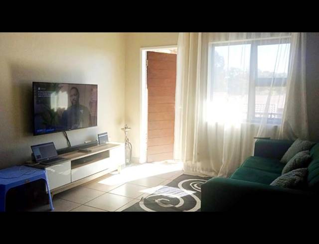 1 BEDROOM APARTMENT FOR SALE IN WHITERIDGE